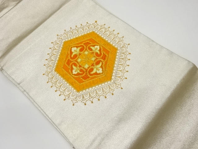 リサイクル　金駒刺繍華紋模様名古屋帯